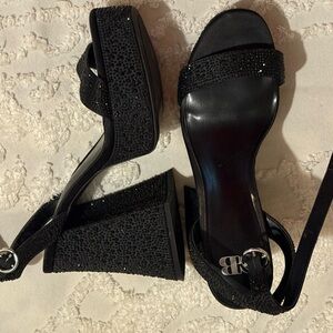 Gianni Bini Black Flats